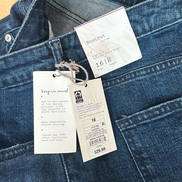 NWT A New Day Lightly Distressed High Rise Bootcut Jeans Size 16R - Picture 10 of 12